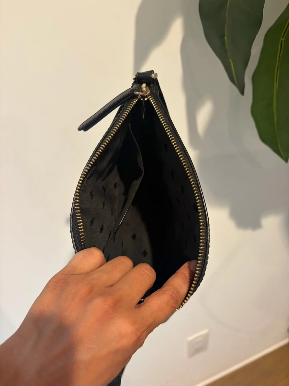 kate spade Black Pebbled Leather Crossbody Bag